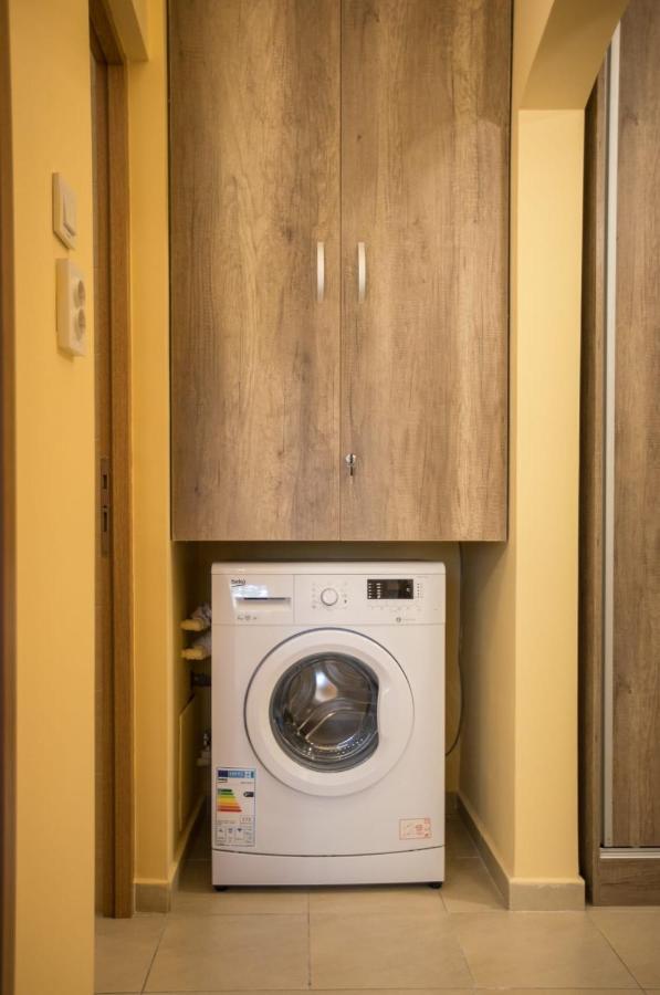 Golden Apartment Baneasa Bucharest Exterior photo